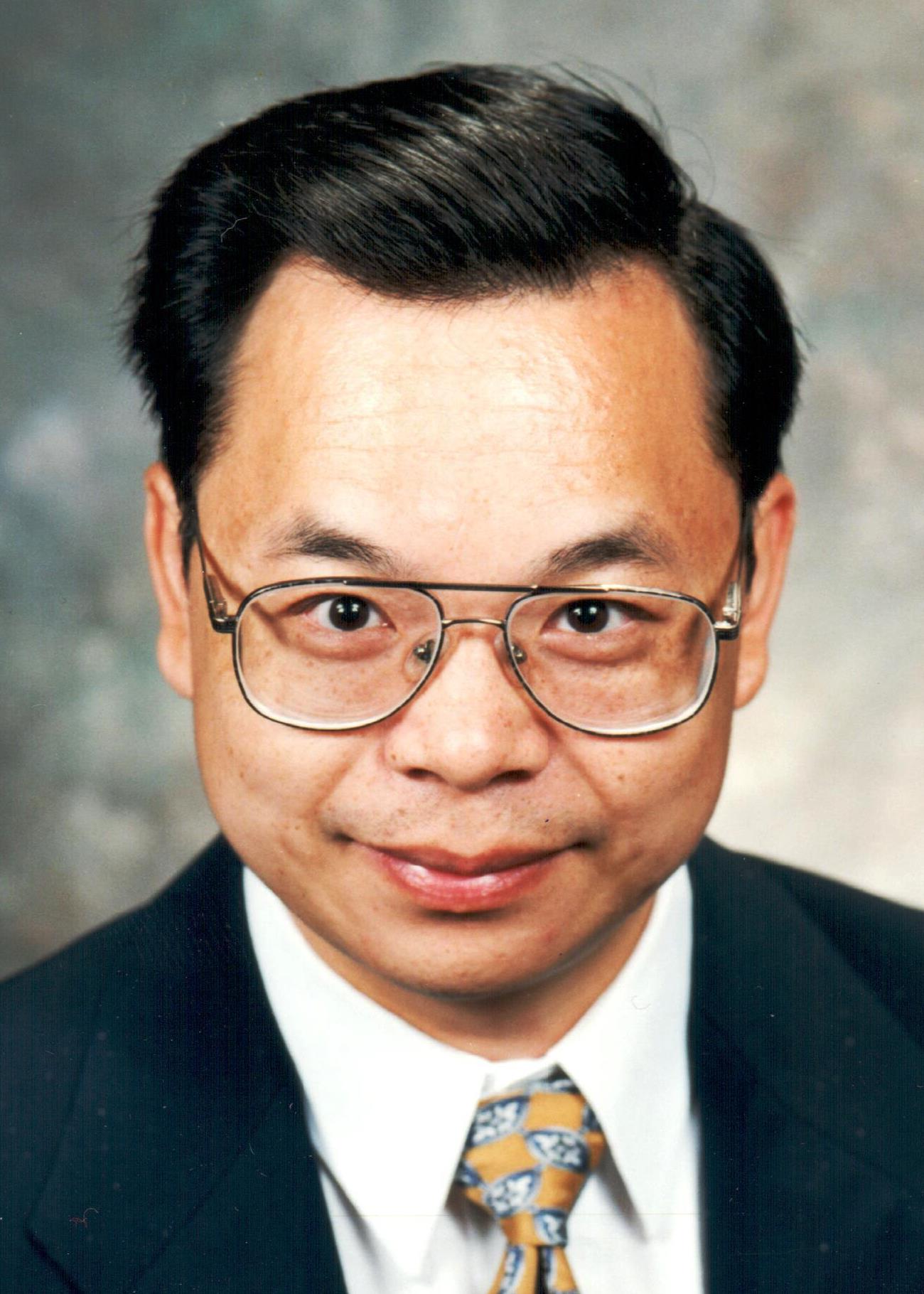Simon Yang  portrait